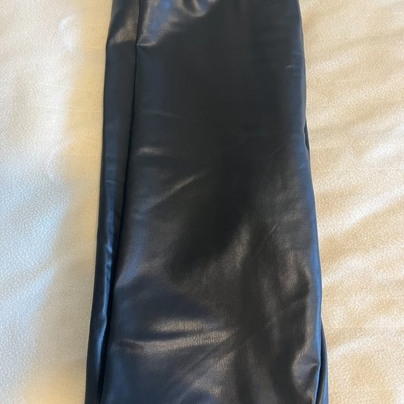 Faux Leather Leggings | Medium - Picture 5 of 7